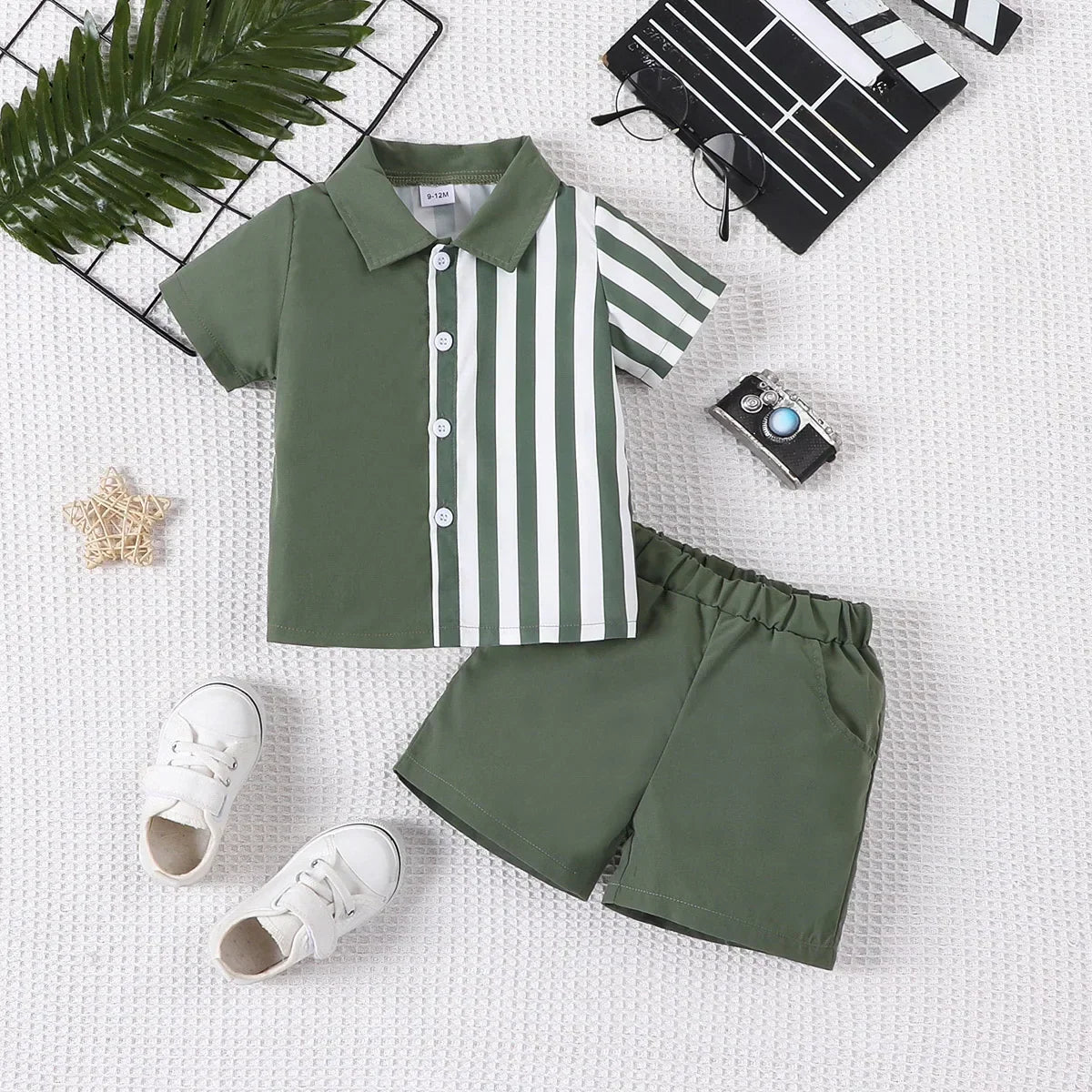 fashionable and casual solid color short sleeved shirt and shorts
